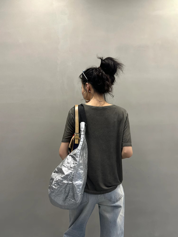 顯瘦寬鬆正肩上衣體卹