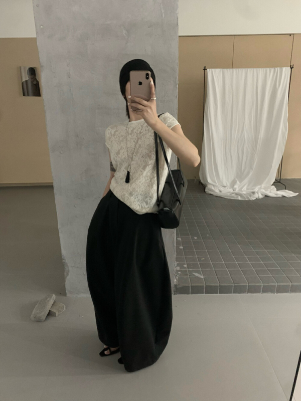 圓領蕾絲簡約套頭純欲風花紋精緻刺繡小衫