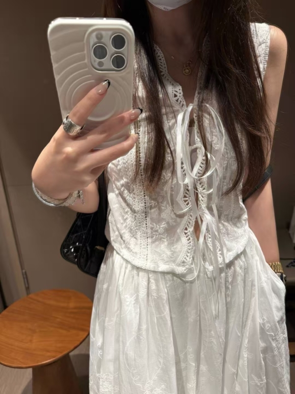 全棉綁帶刺繡無袖背心