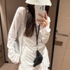 萊賽爾露背長袖短裙套裝