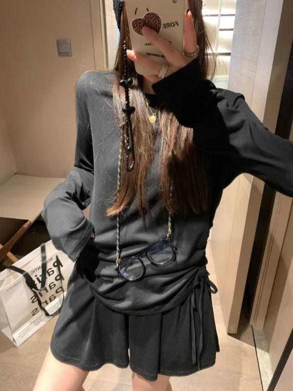 萊賽爾露背長袖短裙套裝