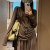 萊賽爾露背長袖短裙套裝