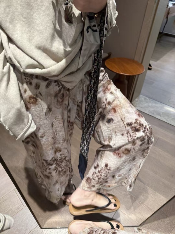 鬆緊腰落葉印花長褲