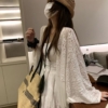 蕾絲拼接防曬罩衫