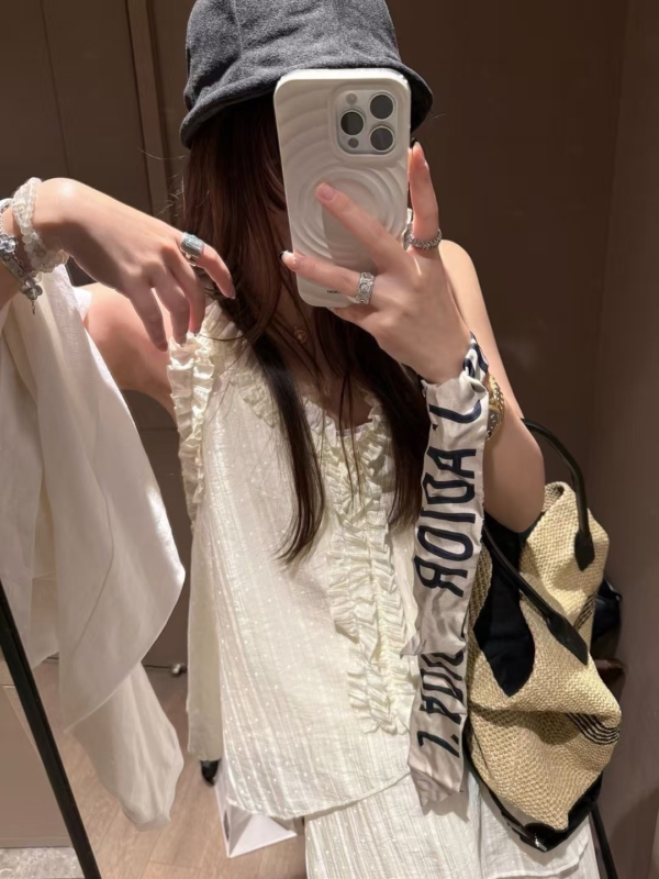 無袖波點花邊吊帶上衣