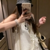 無袖波點花邊吊帶上衣