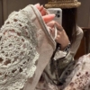 亞麻勾花亞麻罩衫