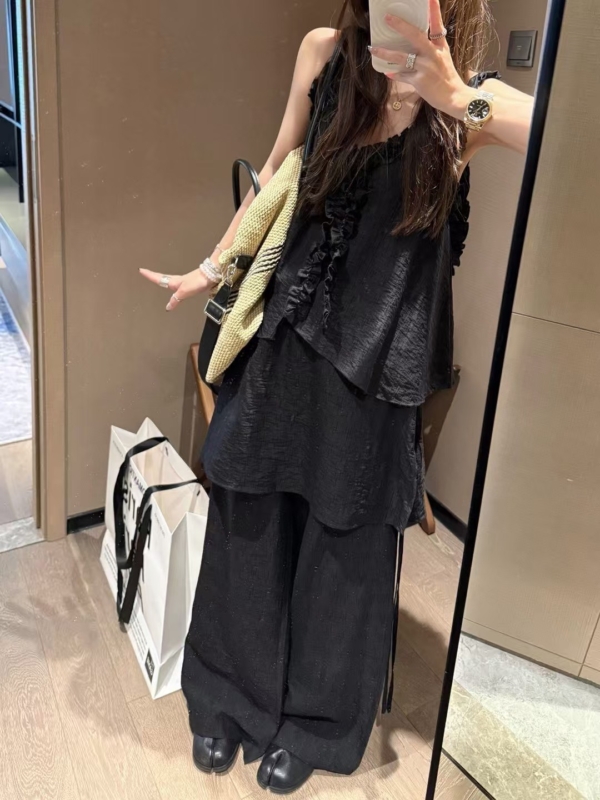 無袖波點花邊吊帶上衣